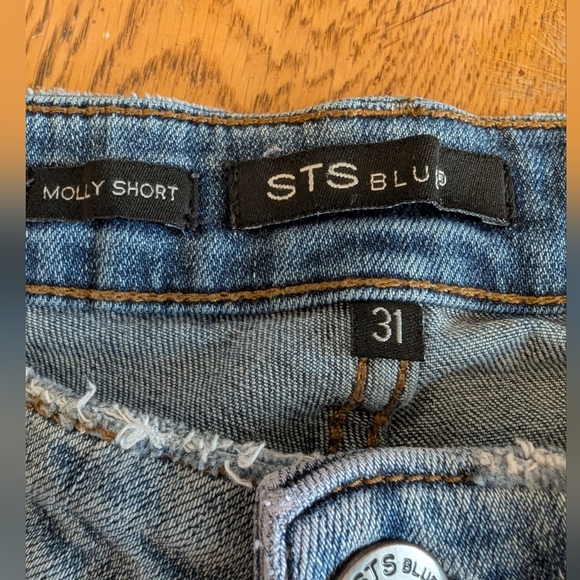 STS Blues Molly Cuffed Denim Shorts, Women's Size 31 Excellent Condition - Picture 5 of 13